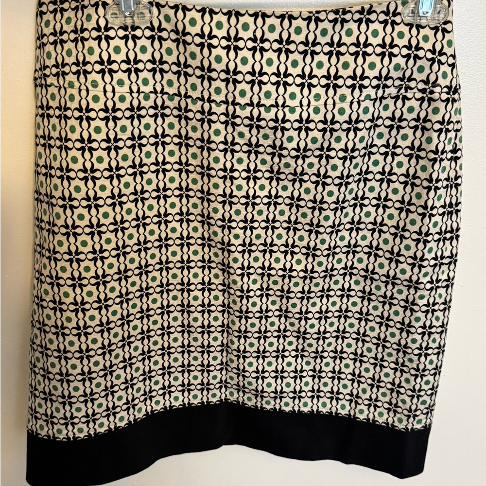 Ann Taylor Geometric Black and Green‎ Pencil Skirt - Picture 2 of 7